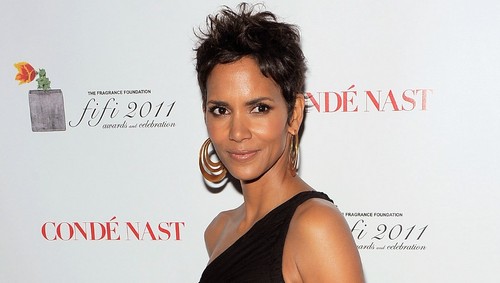 Halle Berry nel thriller The Hive