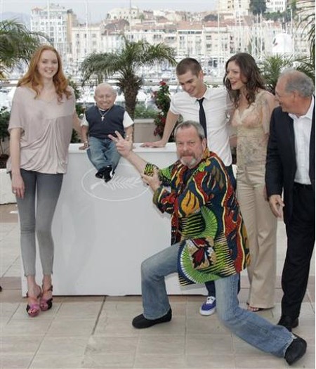 1124528835-from-left-british-actress-lily-cole-american-actor-verne-troyer