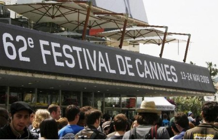 3812262769-cannes-applausi-per-docu-germi