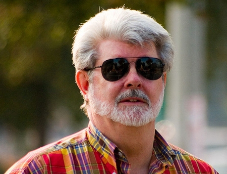 Venezia 2009, George Lucas consegna a John Lasseter il Leone d'oro alla carriera.