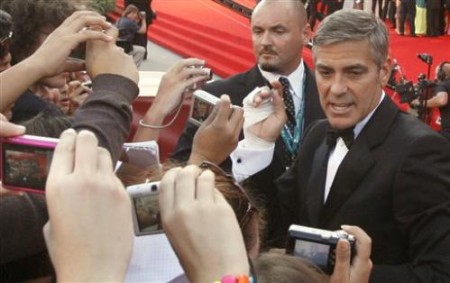 Venezia 2009 mercoledì 9: ieri applausi per la Comencini e show di Clooney, oggi il '68 di Placido e gli zombie di Romero