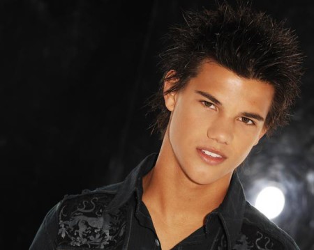 taylor-lautner []