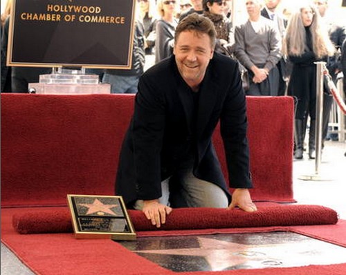 Russell Crowe guadagna una stella sulla Hollywood Boulevard