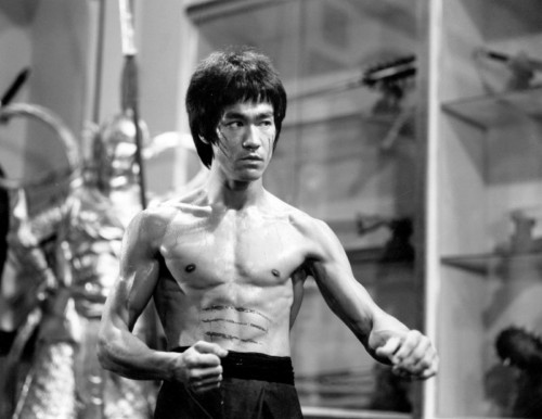 una-foto-promozionale-in-bianco-e-nero-di-bruce-lee-da-giovane-119446