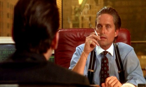 Wall-Street_Michael-Douglas_Gekko-shirt_cigerette.bmp-1