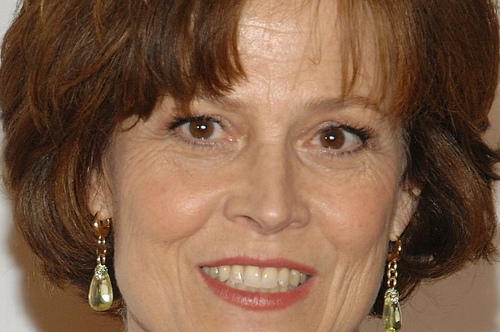 Sigourney Weaver in Abduction, Brett Ratner porta al cinema Biancaneve