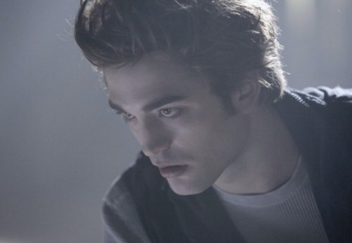 robert-pattinson-e-edward-cullen-nel-film-twilight-92617