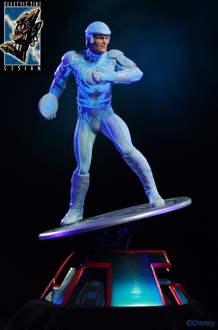 Tron, la statua di Kevin Flynn