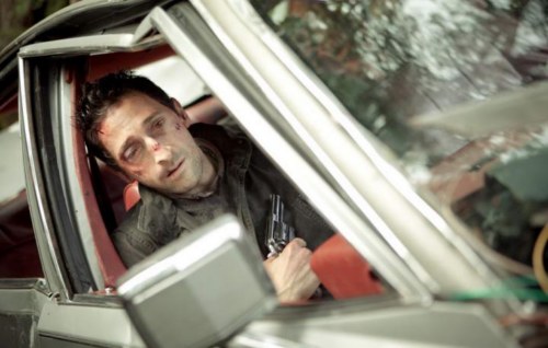 Wrecked, immagini del thriller con Adrien Brody