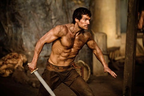 Immortals 3D, immagini con Mickey Rourke, Henry Cavill e Freida Pinto