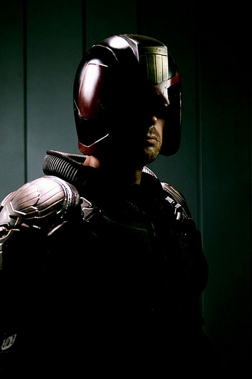 Dredd, nuova immagine di Karl Urban