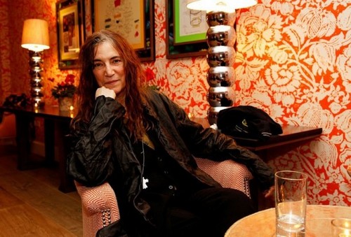 John Logan scrive biopic con la cantante Patti Smith