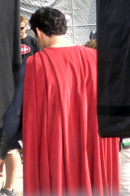 Superman: Man of Steel, Henry Cavill in costume sul set