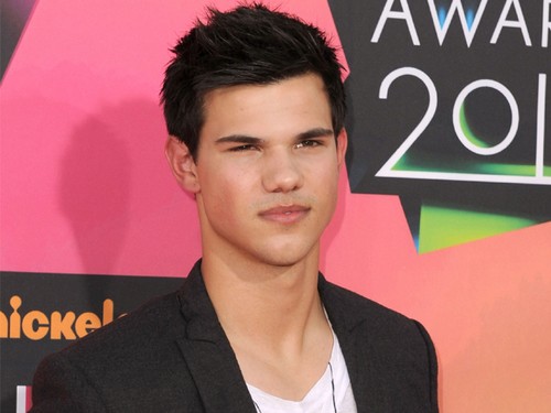 Taylor Lautner in The Expendables 2?