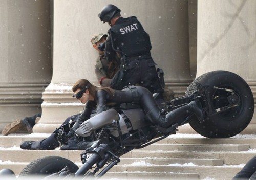 The Dark Knight Rises, foto dal set con Catwoman