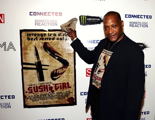 Tony Todd debutta alla regia con Catalityc