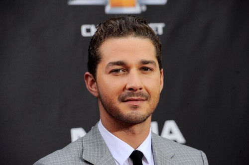 Shia LaBeouf nel romantico A Giant