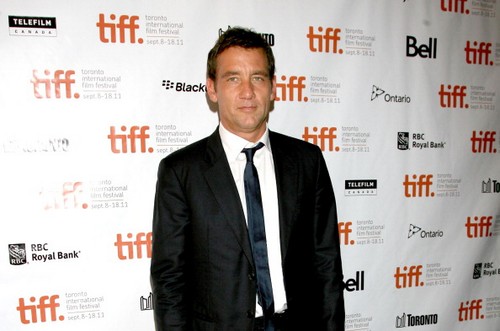 Clive Owen nel dramma d'azione Recall