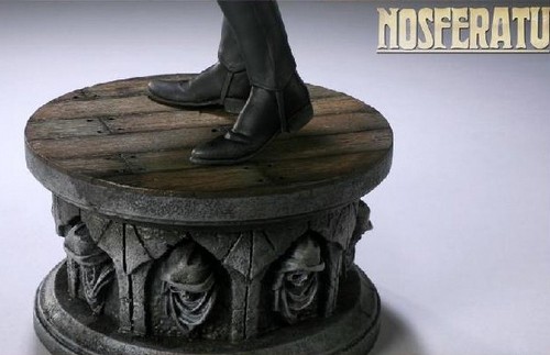 Nosferatu, la statua del Conte Orlok
