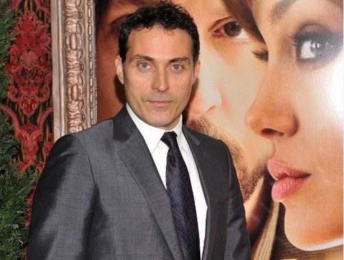 Rufus Sewell angelo in Paradise Lost