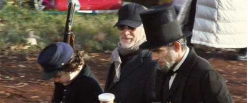Lincoln, foto dal set con Daniel Day-Lewis e Joseph Gordon-Levitt