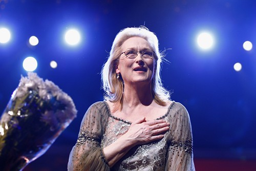 Berlino 2012, immagini: l'Orso d'oro a Meryl Streep