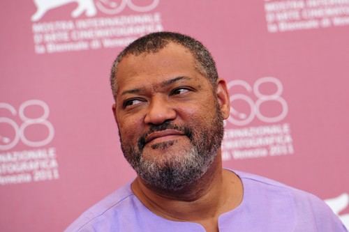 Laurence Fishburne e Kevin Zegers nel thriller di fantascienza The Colony