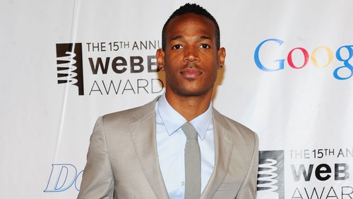 Smart Ass, Marlon Wayans regista e protagonista della parodia sui mockumentary-horror  (2)