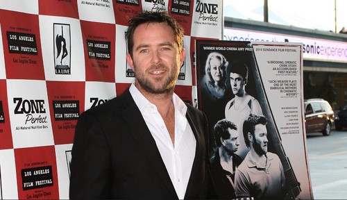 Sullivan Stapleton in 300 Battle of Artemisia