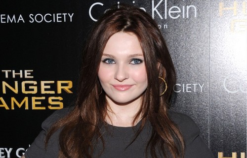 Abigail Breslin nel thriller The Hive