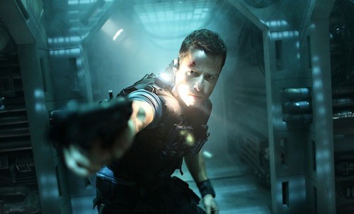 Lockout, 2 clip dell'action sci-fi di Luc Besson