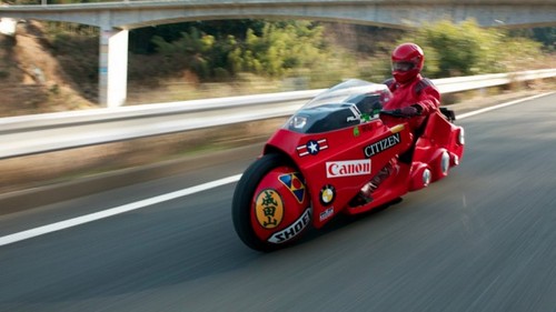 Akira, la replica ufficiale della moto di Kaneda (video) 