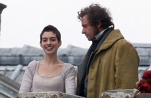 Les Miserables, foto dal set con Anne Hathaway e Hugh Jackman