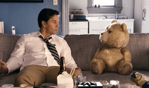 Ted: trailer e immagini del film di Seth MacFarlane