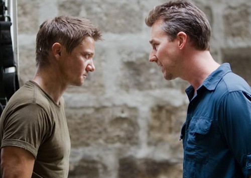 The Bourne Legacy, anticipazioni e prima immagine di Edward Norton
