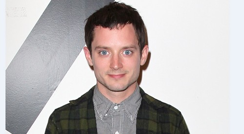 Elijah Wood nel thriller Grand Piano, Pierce Brosnan nell'action-drama The Coup