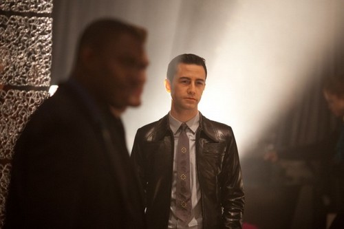 Looper, nuove immagini con Joseph Gordon-Levitt