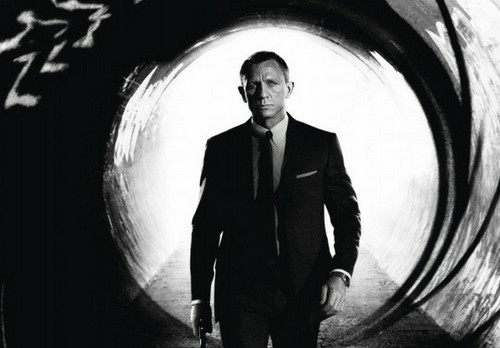 Skyfall, primo teaser poster