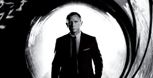 Skyfall, teaser poster italiano del nuovo Bond