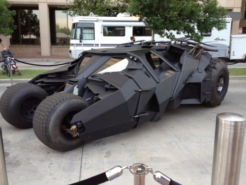 The Dark Knight Rises, immagini della Batmobile e del Bat-pod