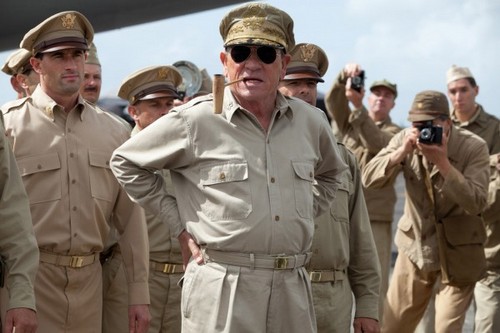 The Emperor, prime immagini e 3 poster con Tommy Lee Jones  (2)