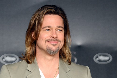 Brad Pitt produrrà il biografico Blonde, Clive Barker riscrive Zombies vs. Gladiators, Jeremy Garelick ingaggiato per il remake di Scuola di polizia 