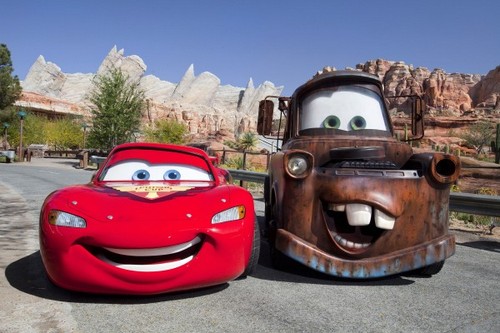 Cars, video e immagini della nuova attrazione dei parchi Disney