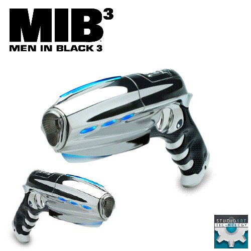 Men in Black 3, replica della pistola aliena dell'agente K