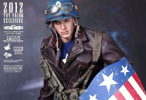 Captain America, Steve Rogers: l'action figure di Chris Evans al Comic-Con 2012