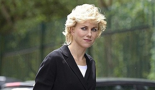 Caught in Flight, foto dal set: Naomi Watts è la Principessa Diana