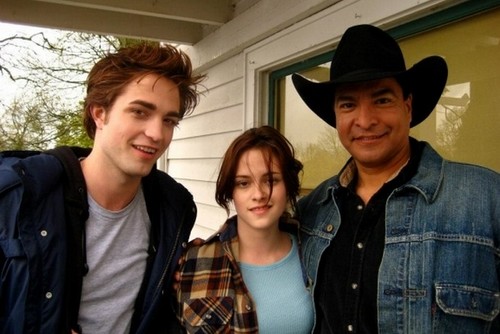 Twilight, foto dal set inedite con Robert Pattinson e Kristen Stewart