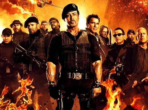 Al cinema dal 17 agosto 2012: I Mercenari 2, LOL - Pazza del mio migliore amico