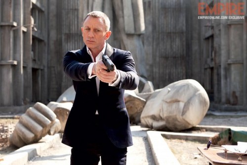 007 Skyfall: immagini, un video dal set e Daniel Craig confermato per altri due film