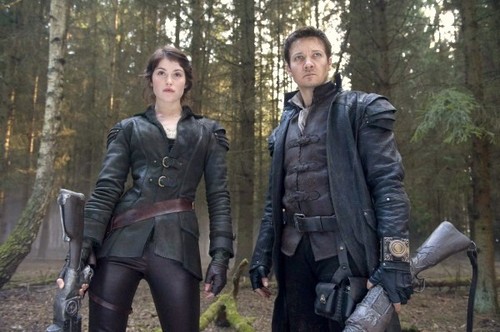 Hansel and Gretel Witch Hunters, primo trailer del fantasy con Jeremy Renner